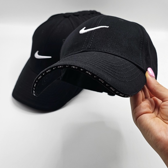 Brand new hat - Picture 2 of 2